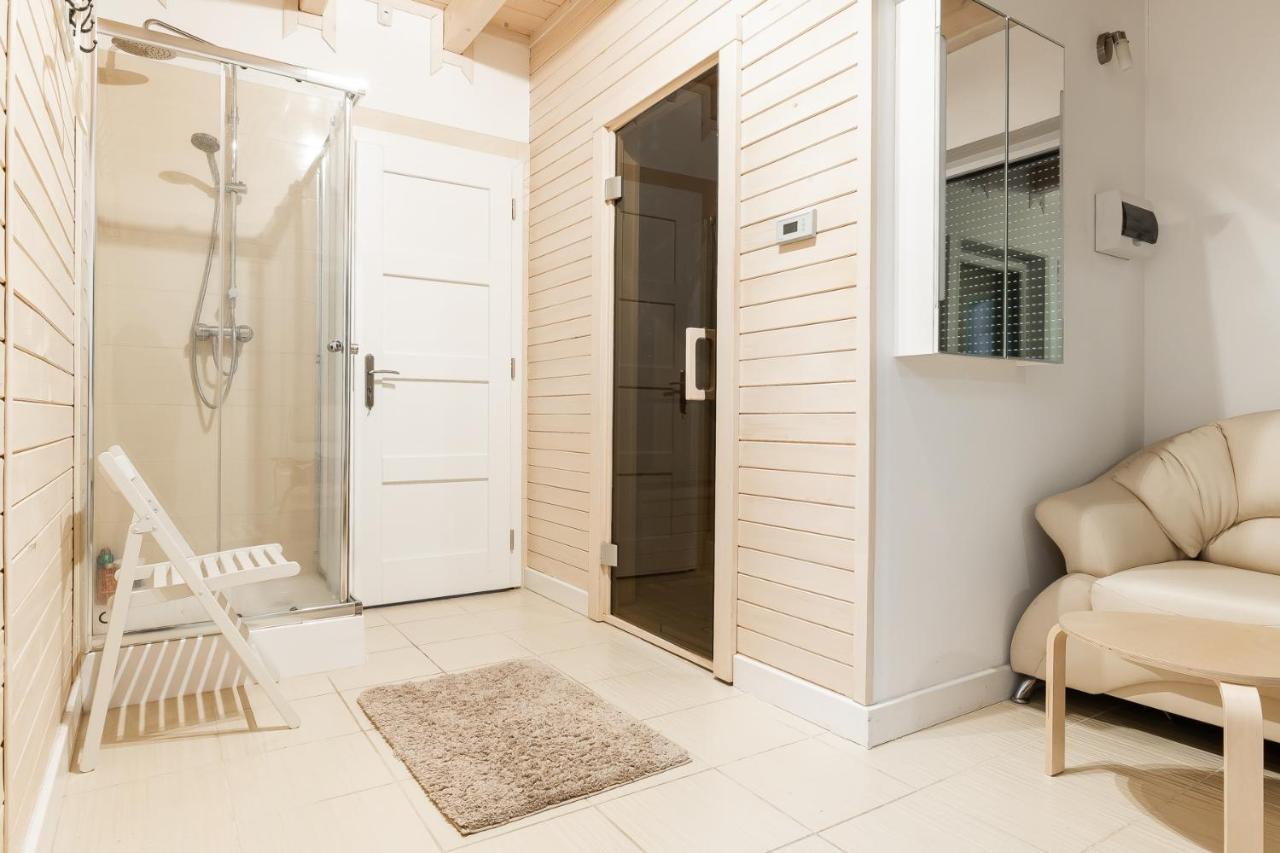 Babiogorska Perelka W Skandynawskim Stylu Z Sauna I Kominkiem Jordanow Bagian luar foto